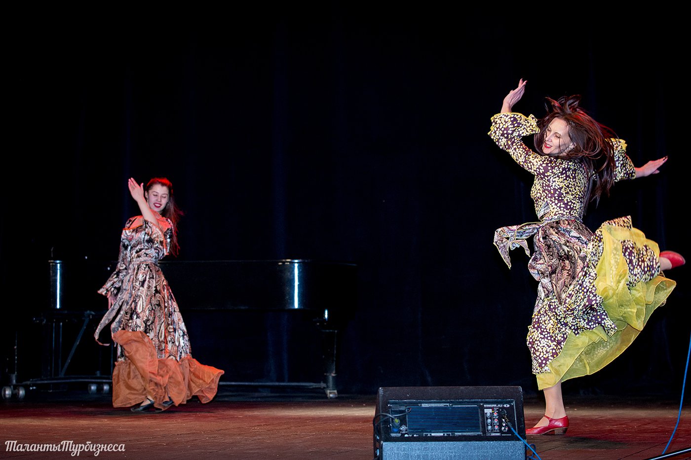 Кристина Бережнева и Аня Чеснокова, танцевальный дуэт «Каблучки»