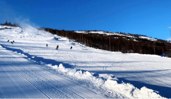 Новый подъемник доставит гостей «Снегорки» на высоту 365 метров