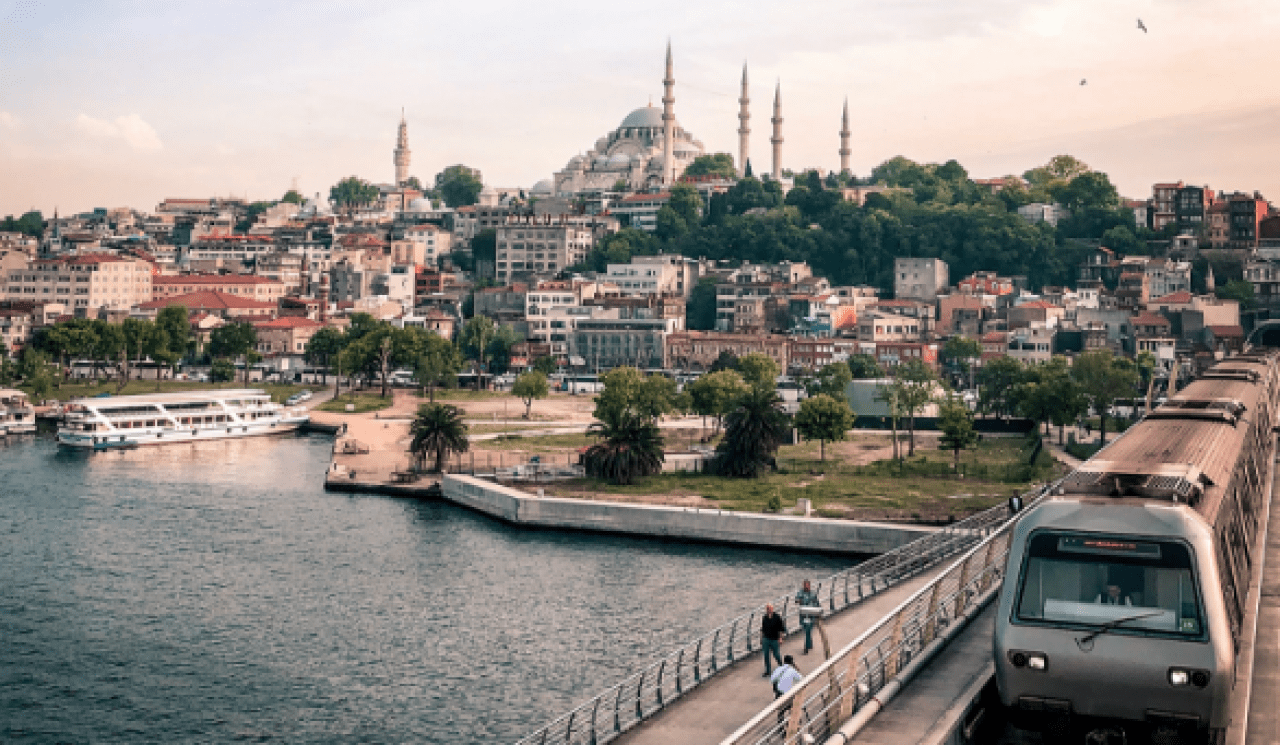 Первые чартерные рейсы Tailwind Airlines в Стамбул полностью загружены