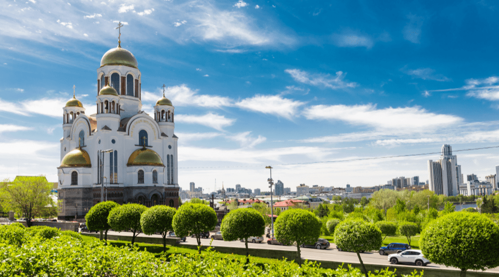 Организованный турпоток в Екатеринбург вырос минимум на треть