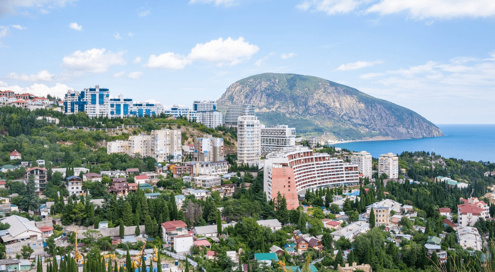 Туроператоры оценивают снижение летнего турпотока в Крым на 35-45%