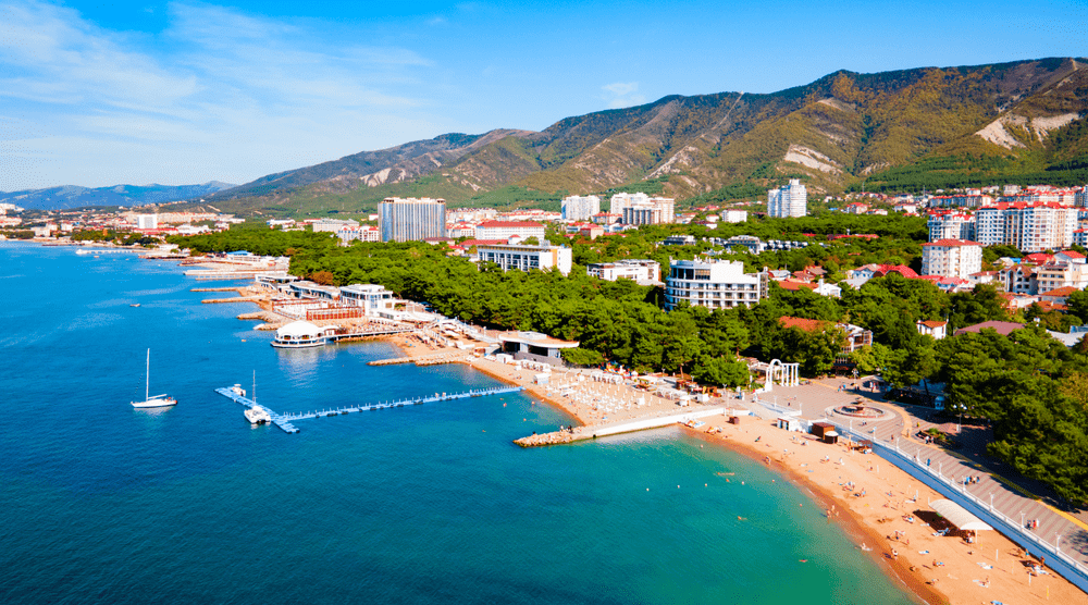 «Алеан»: стоимость летнего отдыха выросла по всем внутренним направлениям, кроме Крыма