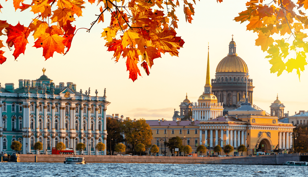 На ноябрьские праздники – в Санкт-Петербург!