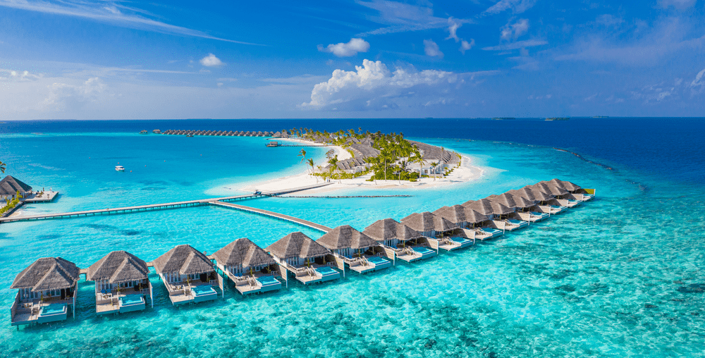 Мальдивы у ряда туроператоров вошли в первую тройку по продажам на летний сезон