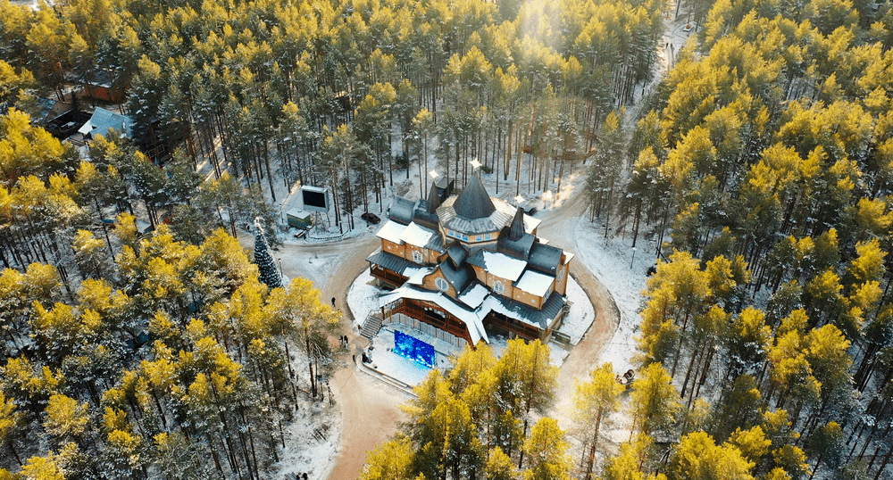 Стоимость туров в вотчину Деда Мороза выросла на 15-20%