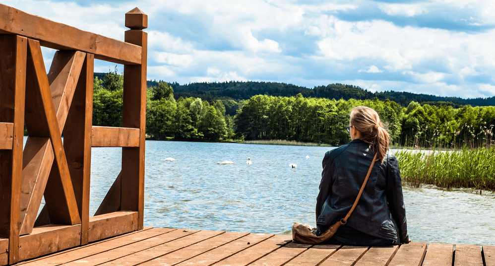 Российские туристы в 2025 году стали чаще путешествовать в одиночку