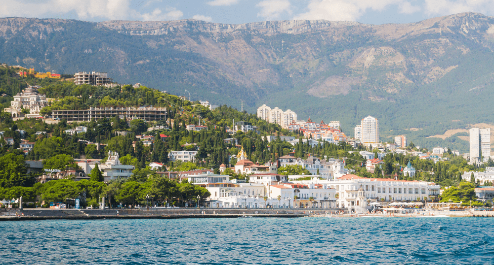 Сезонные скидки в качественных отелях Крыма достигают 50-70%