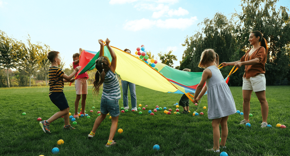 Развитию детского туризма мешает отсутствие господдержки и черный рынок