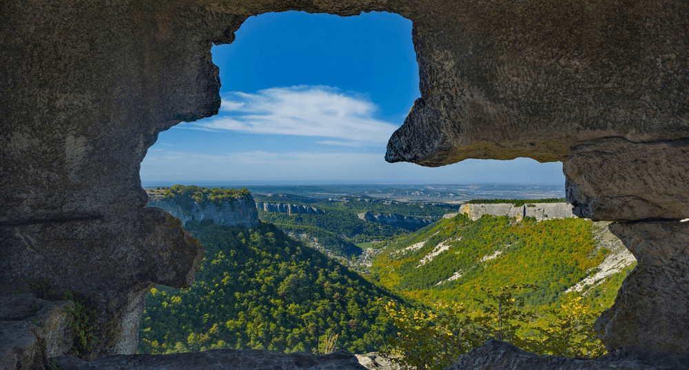 Стоимость отдыха в Сочи и Крыму на летний сезон выросла на 10-15%