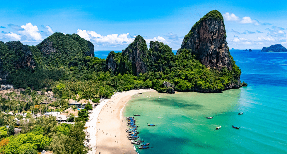 В России туры за рубеж продают менее 9% туроператоров