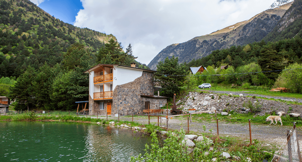Агрегаторы удалили из своих баз до 2,5 тыс. гостевых домов, не вошедших в реестр