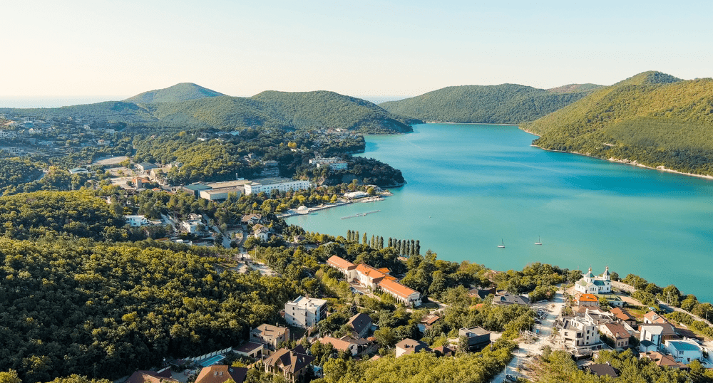 Бронирование отелей Краснодарского края оживилось в феврале