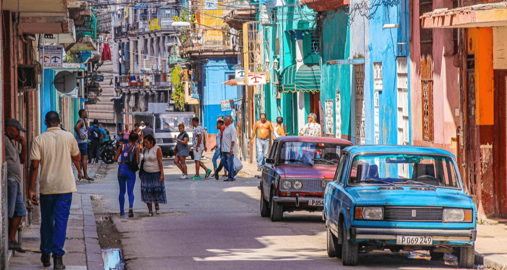 Туроператоры оперативно решают проблемы туристов на Кубе