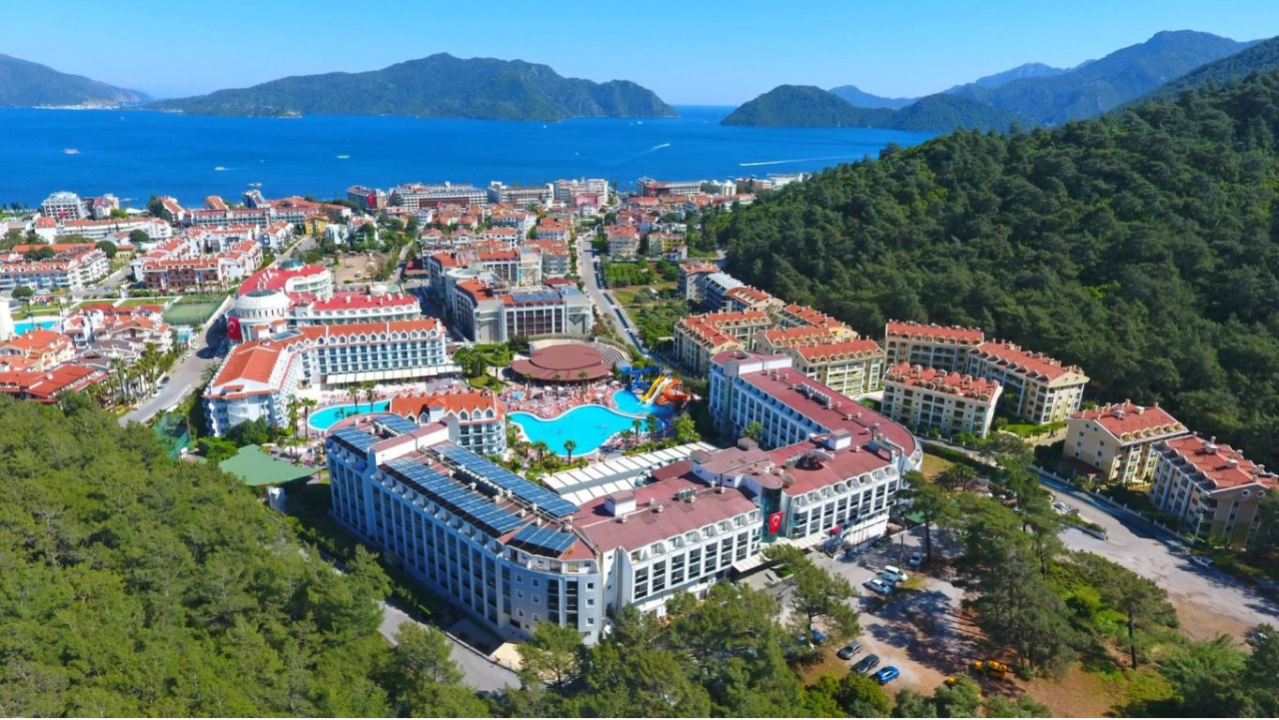 Россияне охотно едут на Эгейское побережье Турции, хотя там нет «все включено»