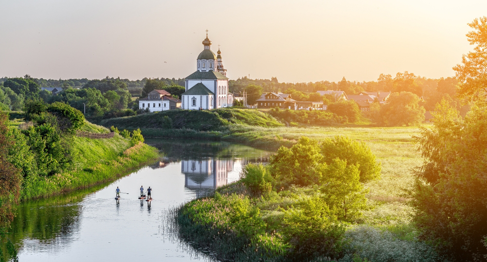 Сокращение майских праздников затормозило продажи туров по Золотому кольцу