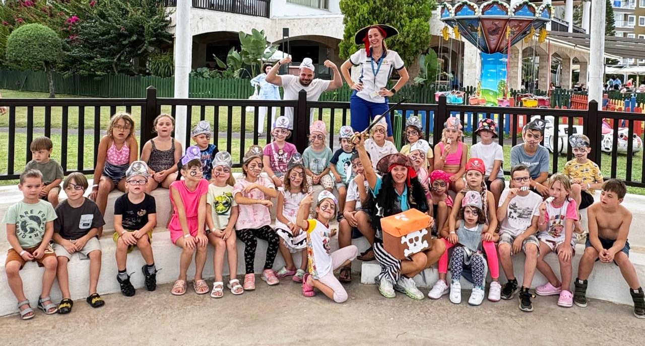 Coral Family Club первым познакомит детей с ИИ