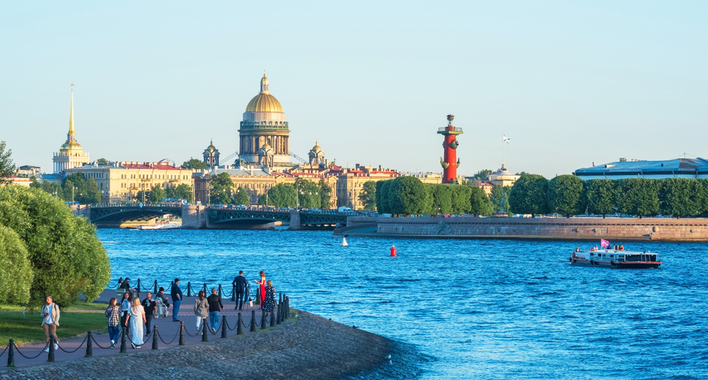 Москву и Петербург посещают до 90% иностранных туристов