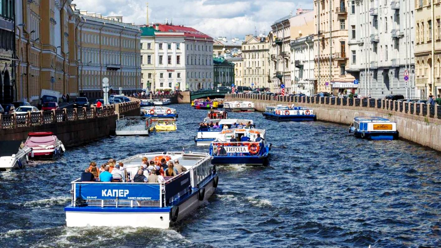 Навигация по рекам и каналам в Санкт-Петербурге 2022