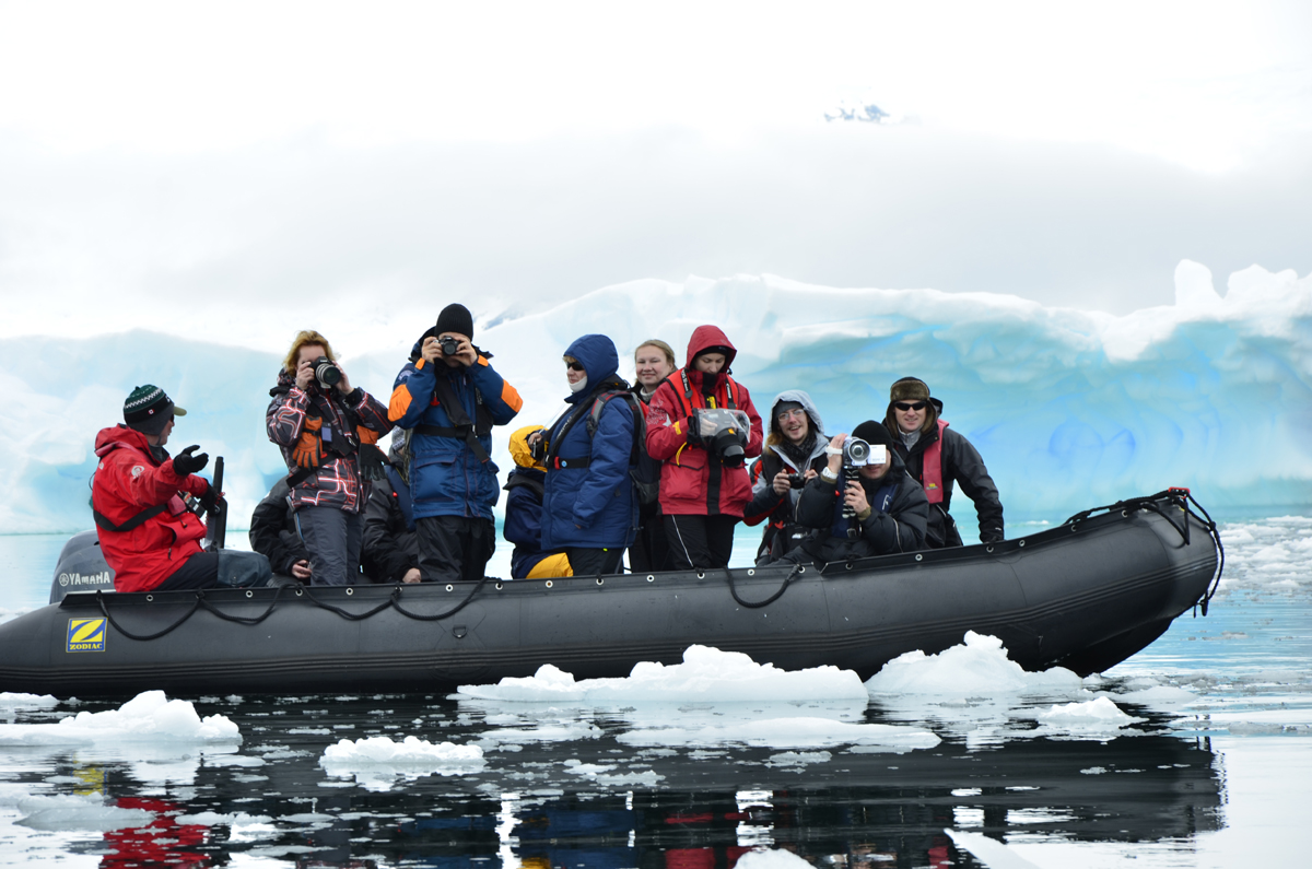 Экспедиции новый год. Туризм в Антарктике Посейдон Экспедишнс. Развлечения на севере. Отдых на севере.